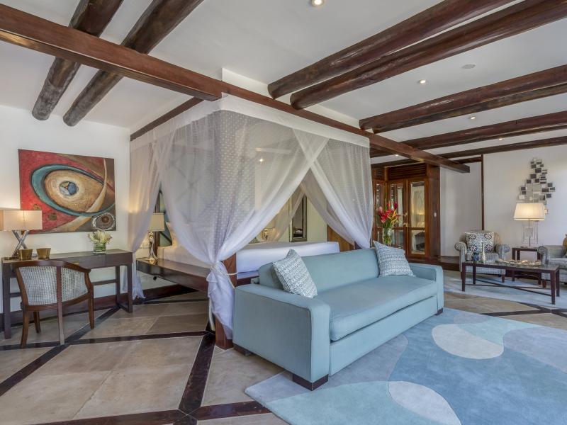 Mount Hartman Estate , L'Ance Aux Epines , Mount Hartman Bay  