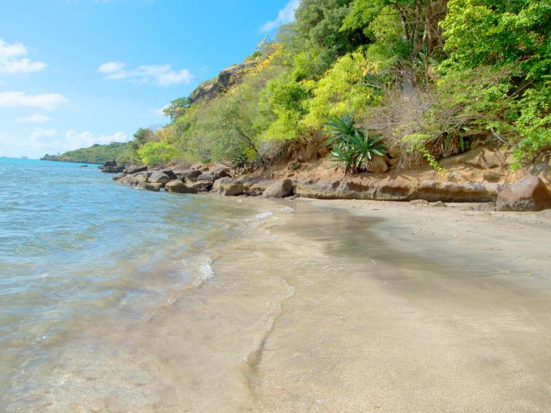 Mount Hartman Estate , L'Ance Aux Epines , Mount Hartman Bay  