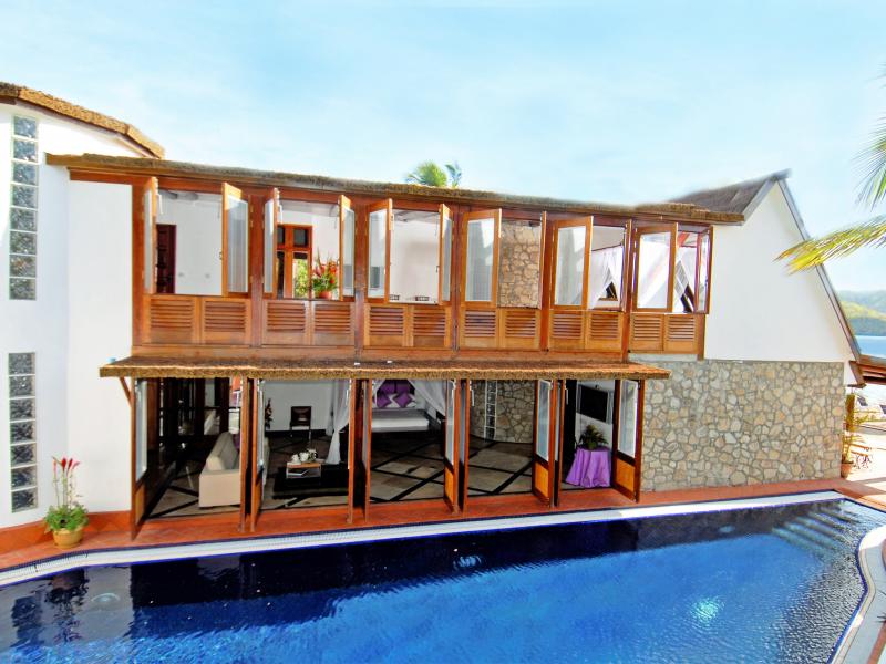 Mount Hartman Estate , L'Ance Aux Epines , Mount Hartman Bay  